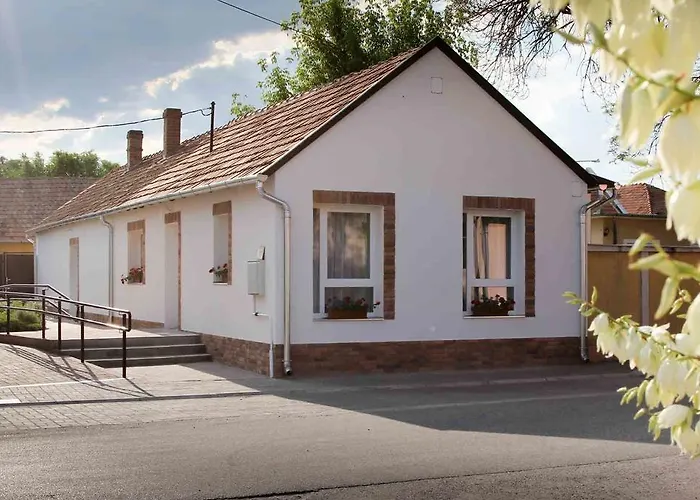 Irisz Apartmanhaz