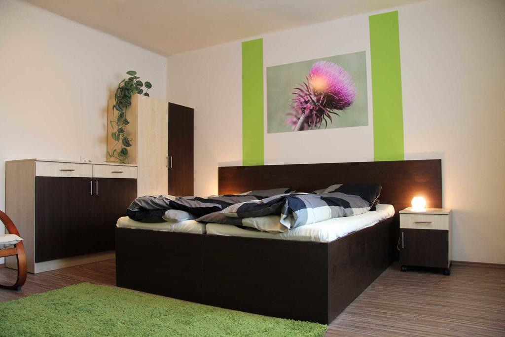 Irisz Apartmanhaz *