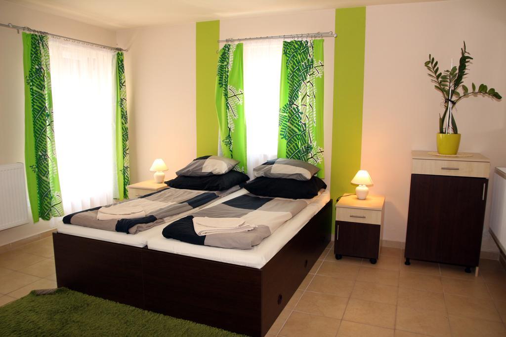 Irisz Apartmanhaz Appartement
